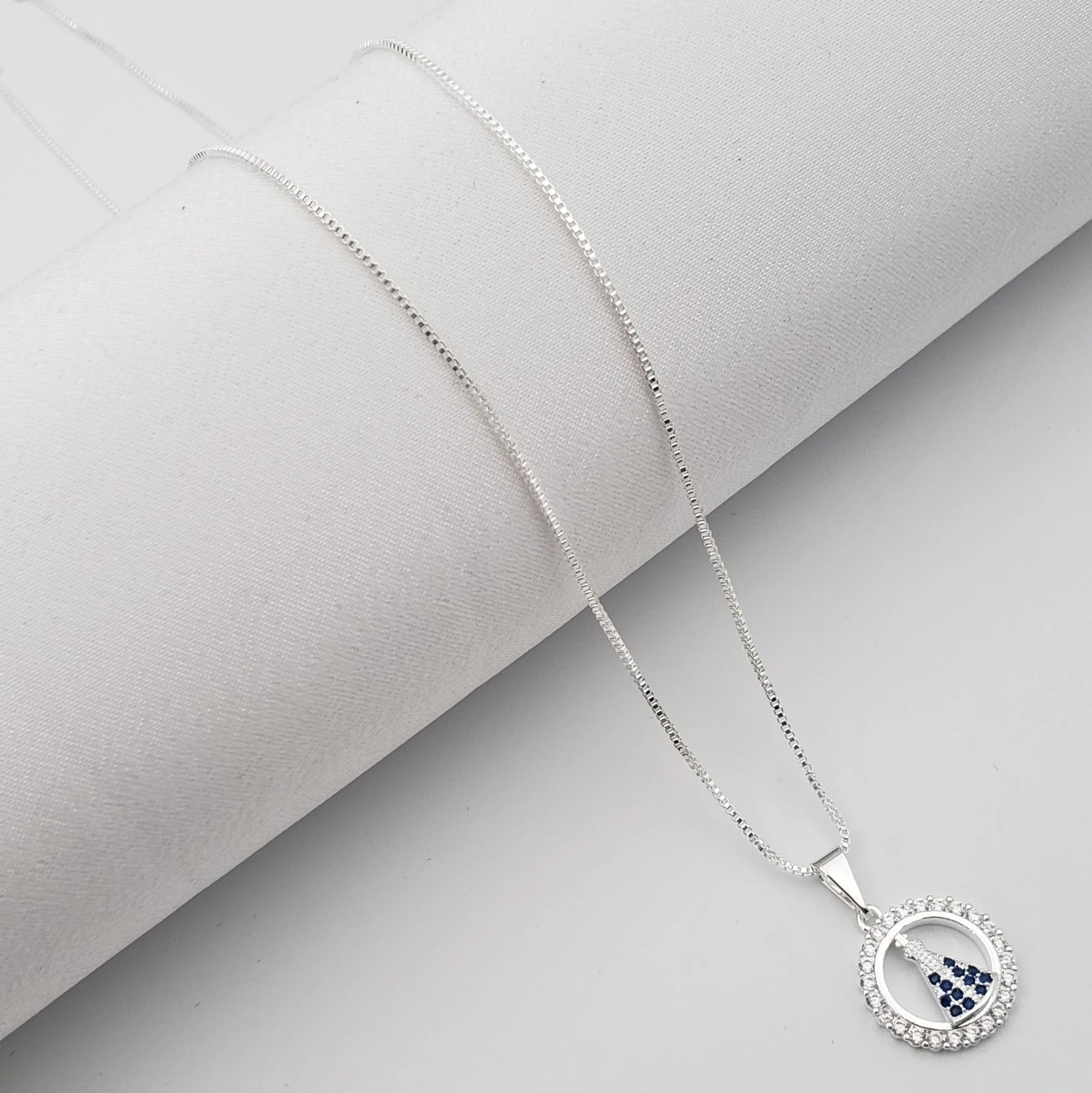 Colar Gargantilha Banhada a Prata Nossa Senhora 1000