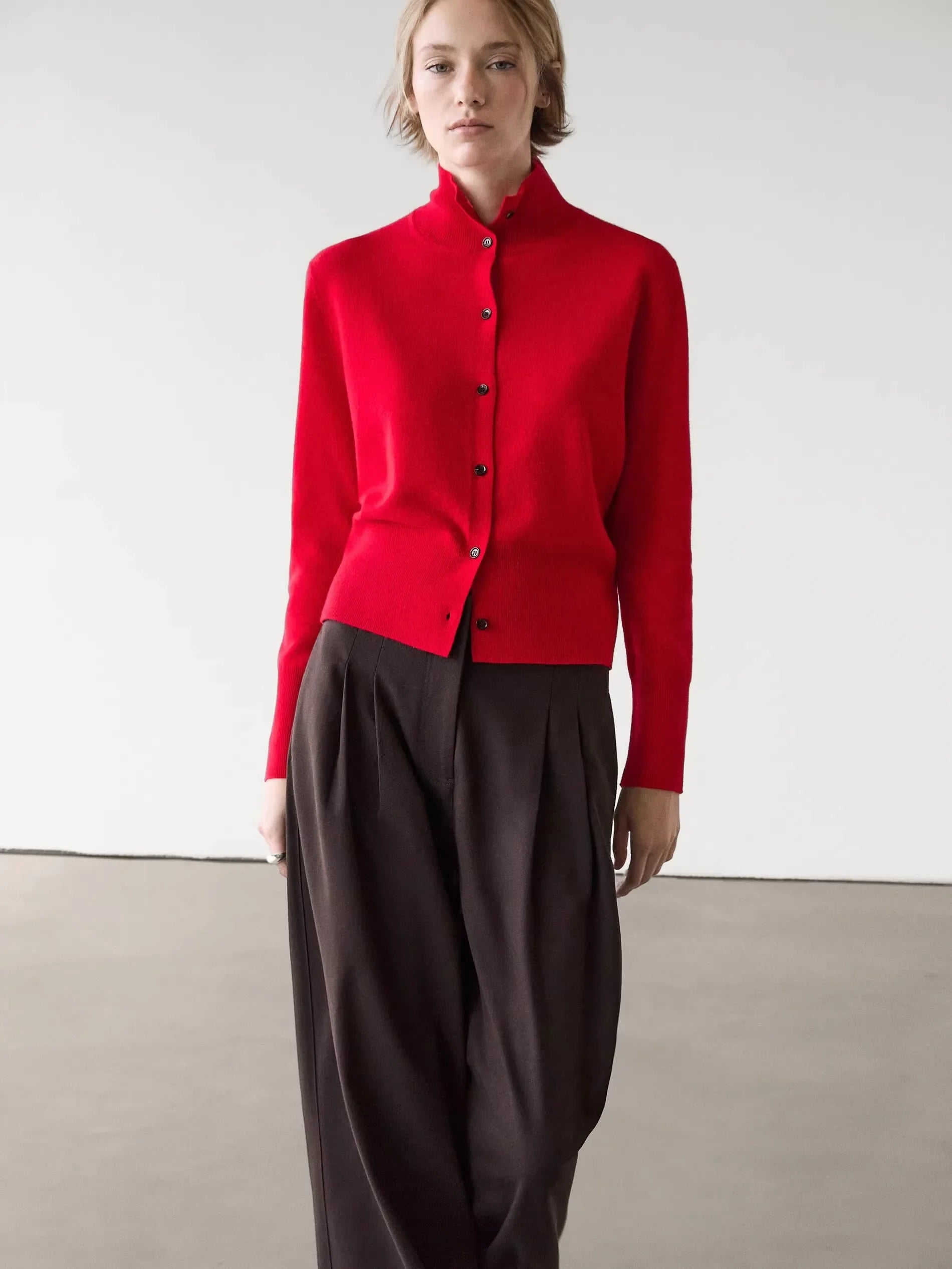 Cardigan de Tricô Minimalista Gola Alta - Manga Longa Ajustado Feminino