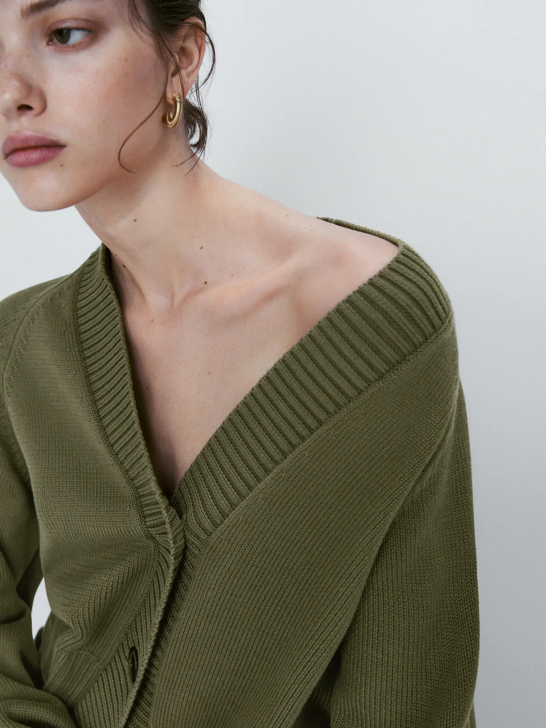 Cardigan de Tricô Decote V - Ajustado Cor Sólida Feminino