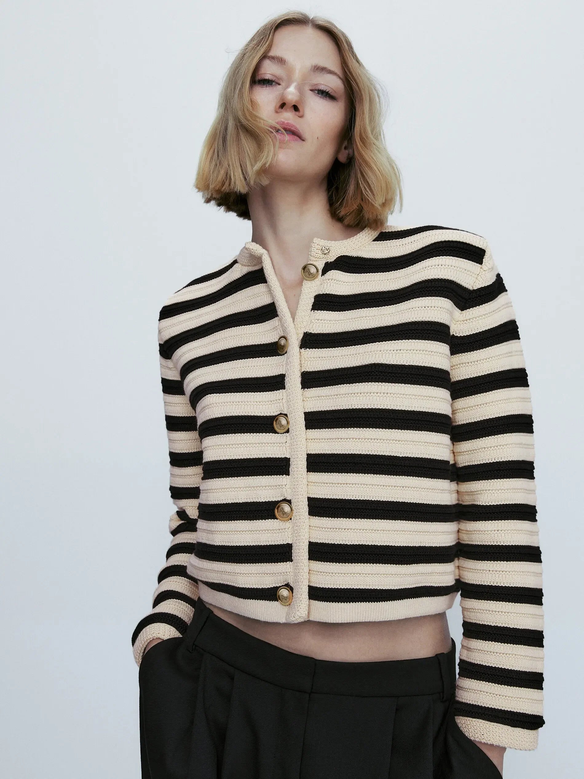 Suéter Básico Marrom Gola Redonda - Manga Curta Casual Feminino