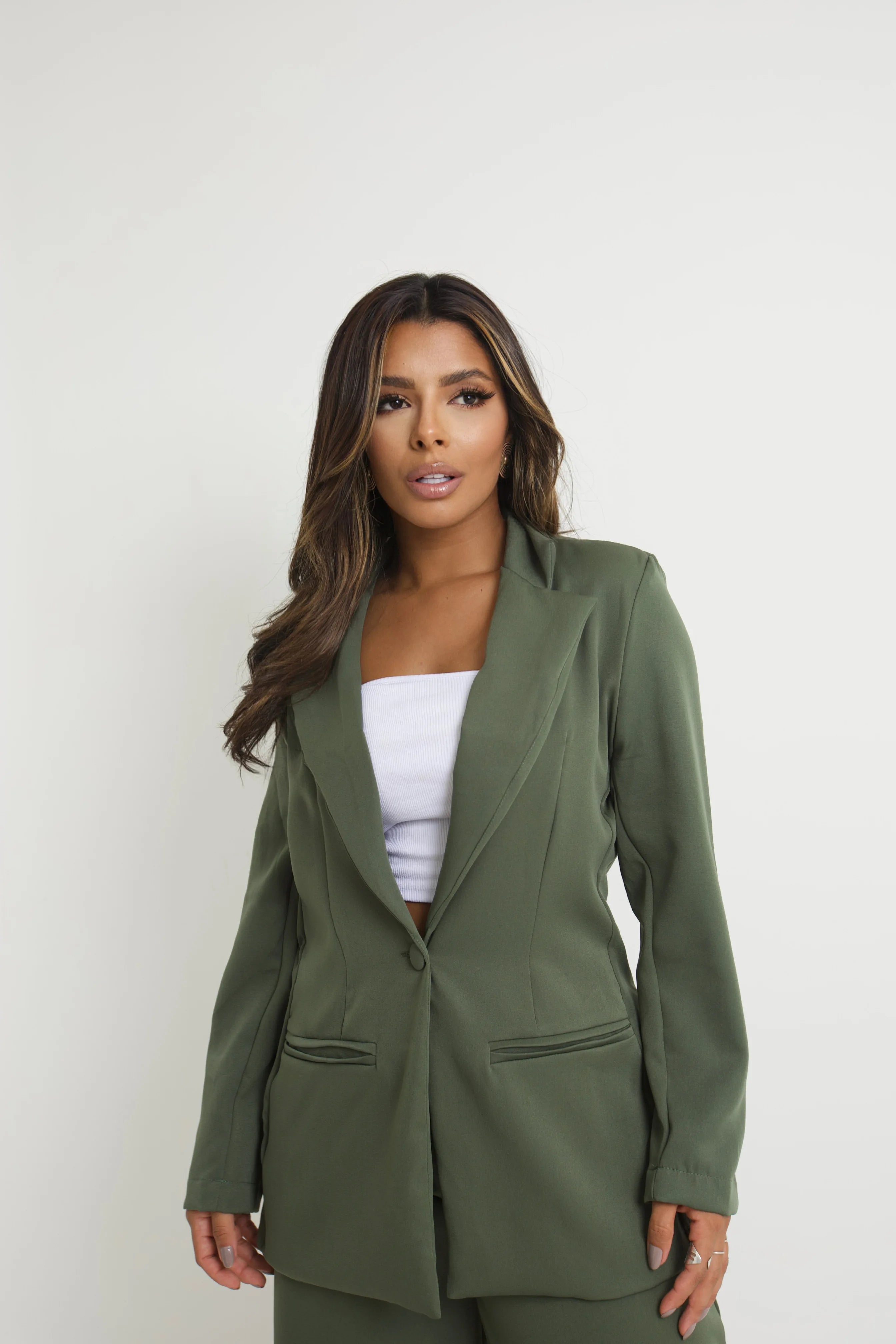 44517250367665|44517250662577|44517250695345|44517250728113