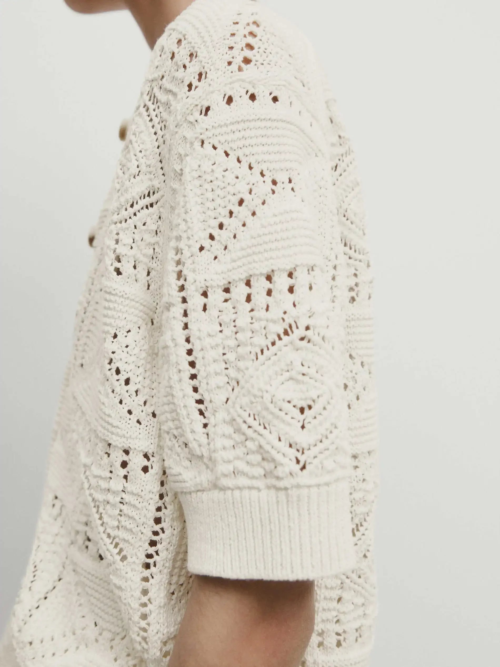 Cardigan de Tricô Vazado Romântico - Gola Redonda Manga Curta Feminino